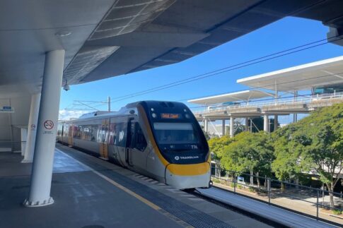 ブリスベン空港からゴールドコースト行きのエアトレイン