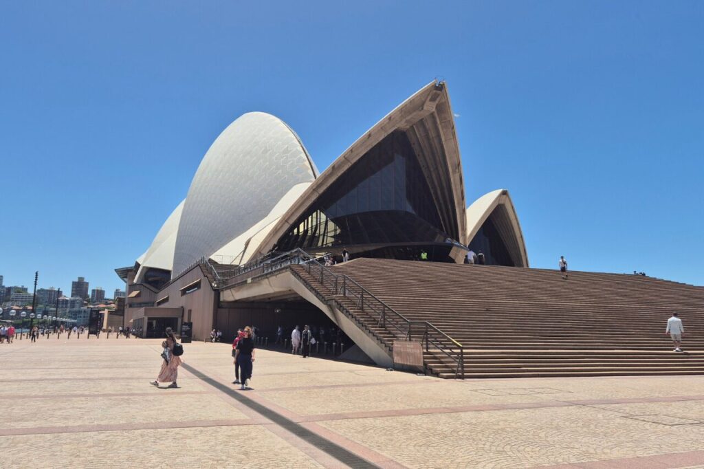 オペラハウス正面