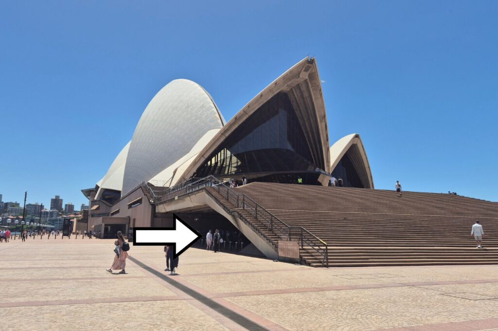 オペラハウス正面