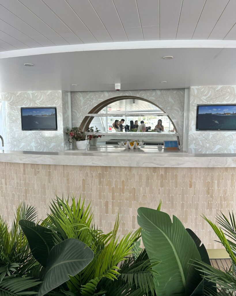 シーモートンのバー