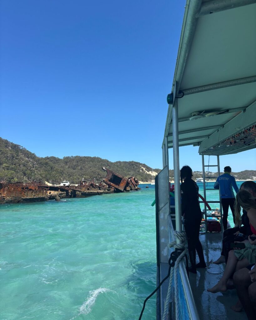 シーモートン沈船シュノーケリングボート