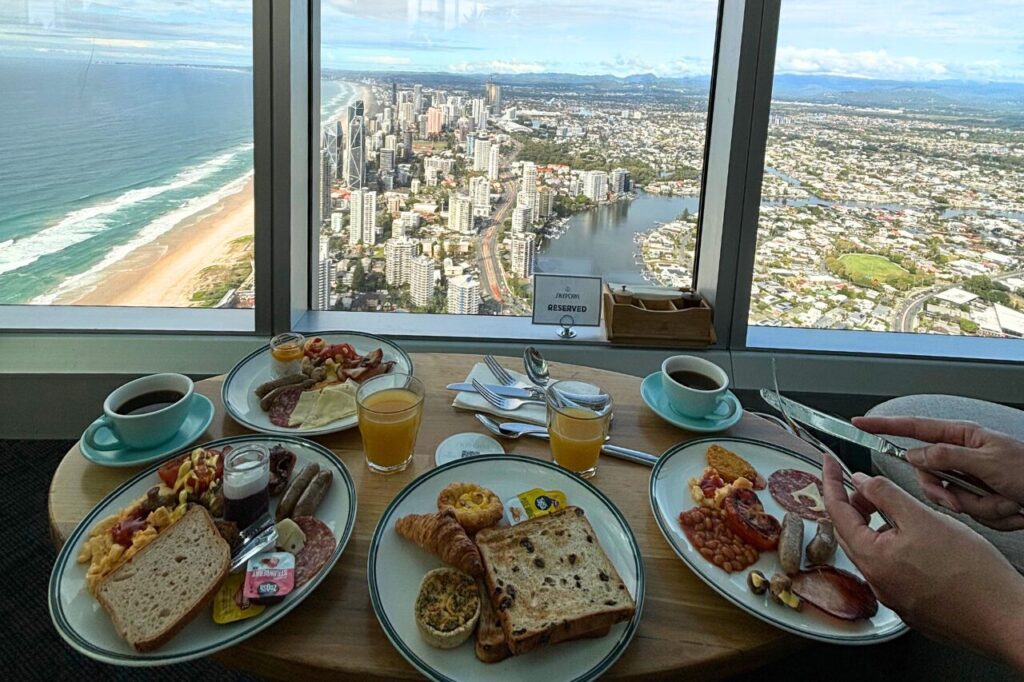 スカイポイント展望台の朝食