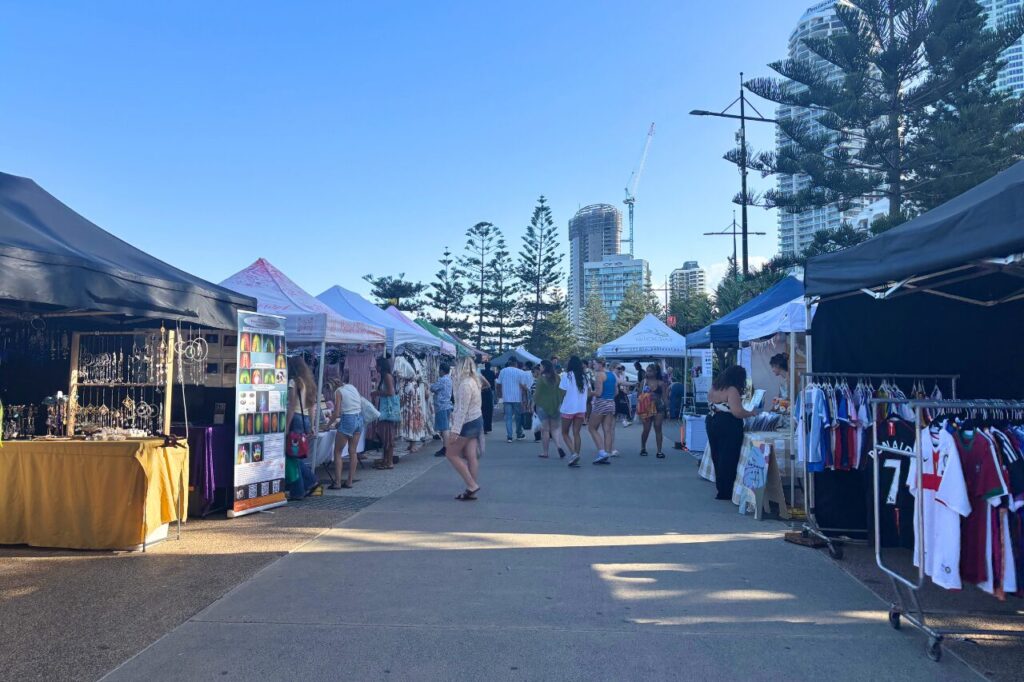 サーファーズパラダイスのナイトマーケット