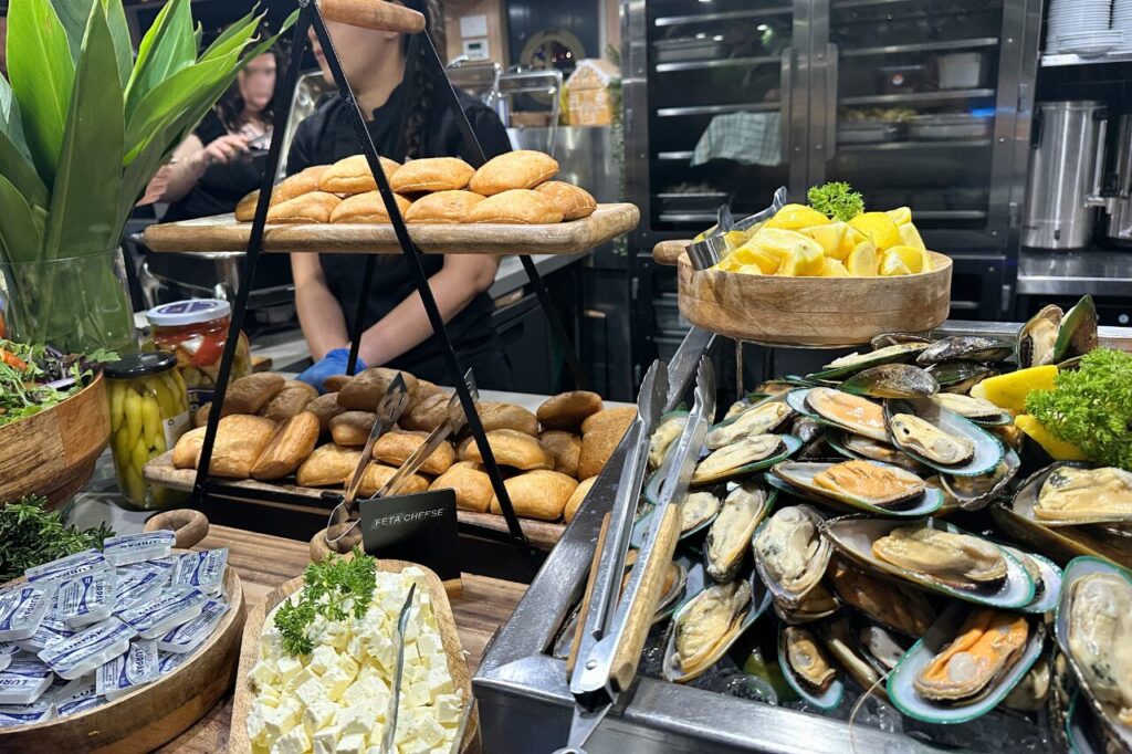 シーワールド・ディナークルーズのビュッフェメニュー