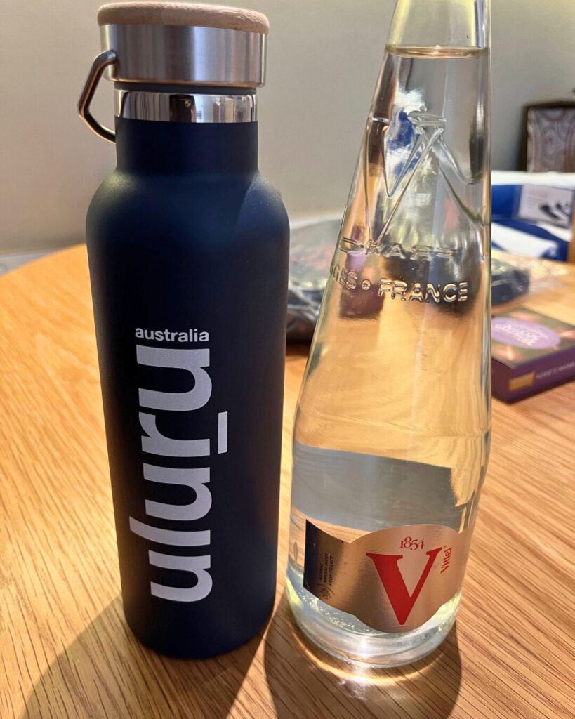 ウルルデザインのウォーターボトル