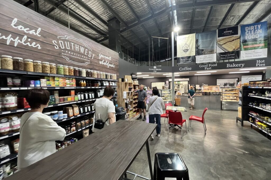 ファーマーズマーケットのGrowers Market店内