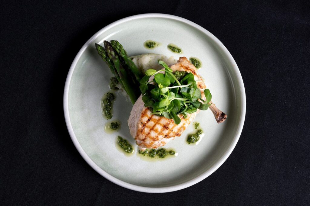 オーストラリアンクルーズのディナーメイン料理