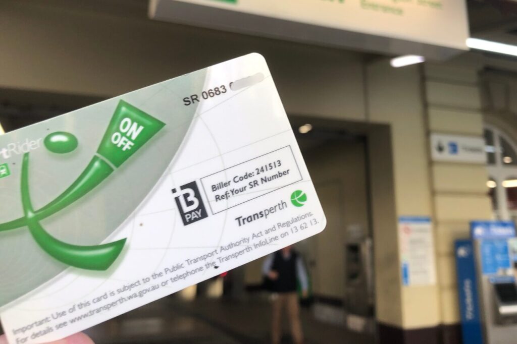 パース交通ICのスマートライダーカード