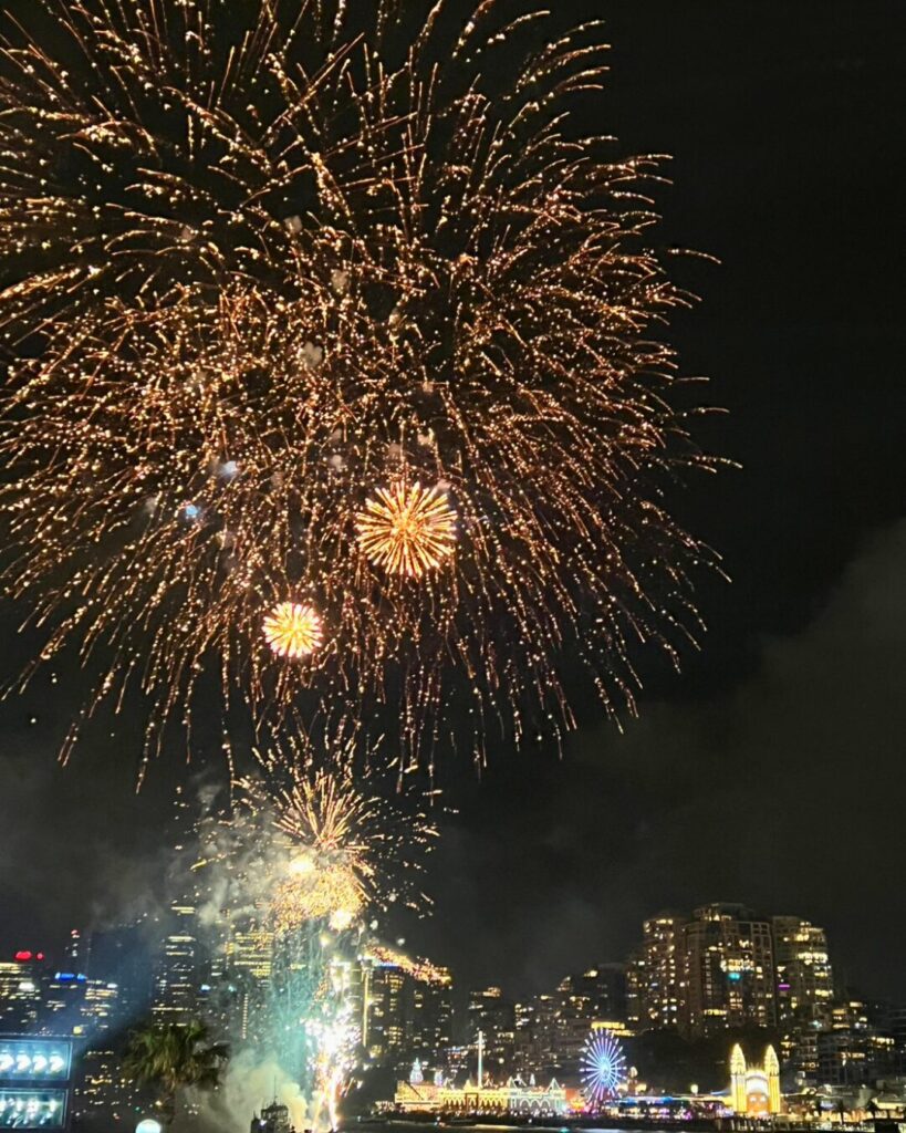シドニー大晦日ドーズ・ポイントから見る花火