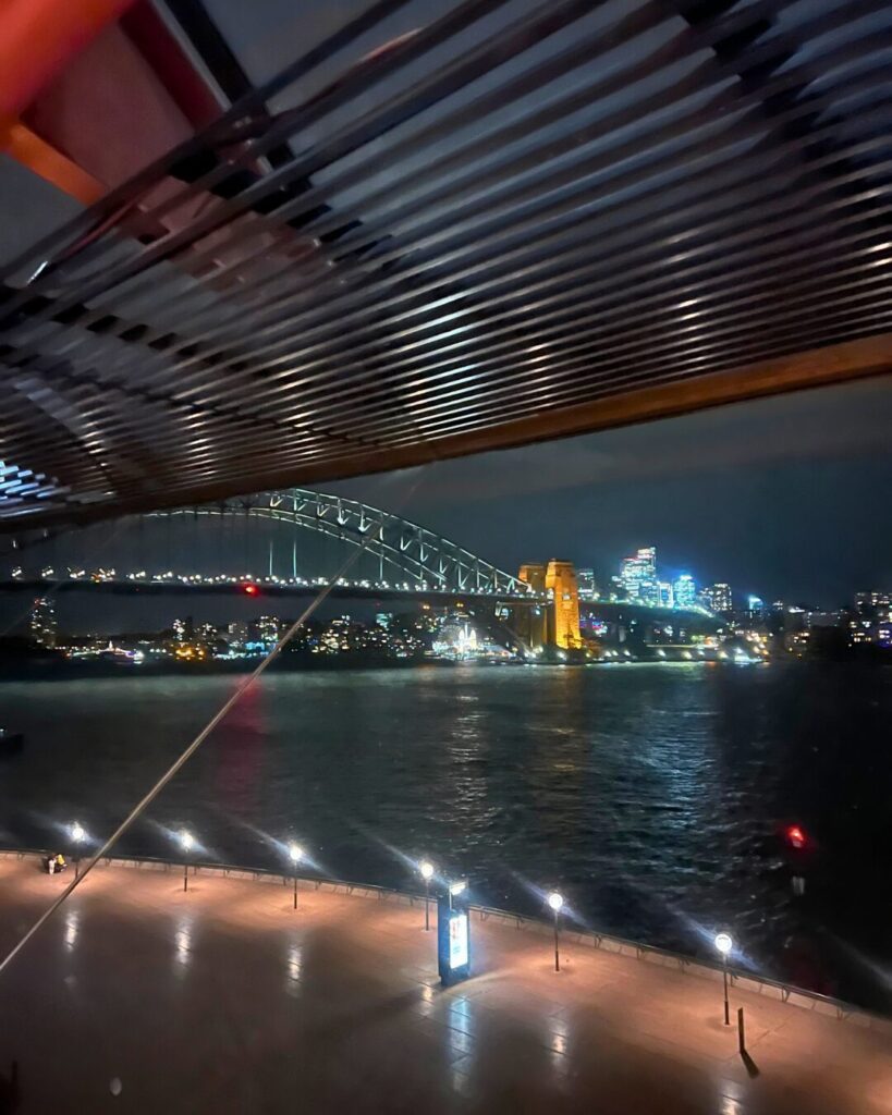オペラハウスから見る夜景